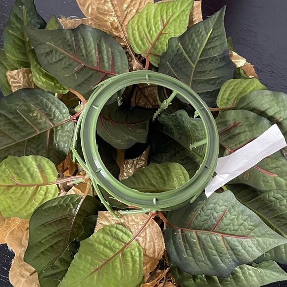 Gold Poinsettia & Green Leaf Circular Holiday Candle Holder w/Large Candle - Picture 5 of 10